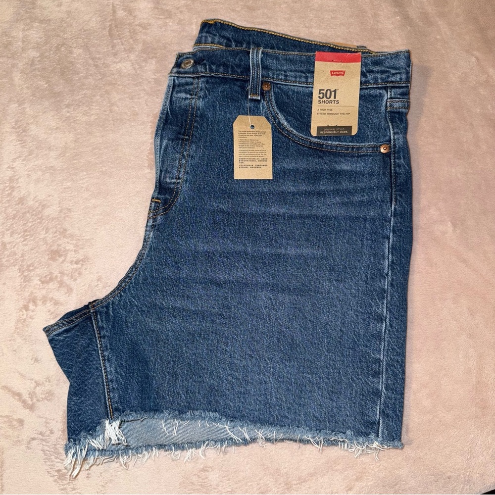 501 Levi’s fray  super high rise shorts size 16W - Picture 3 of 14